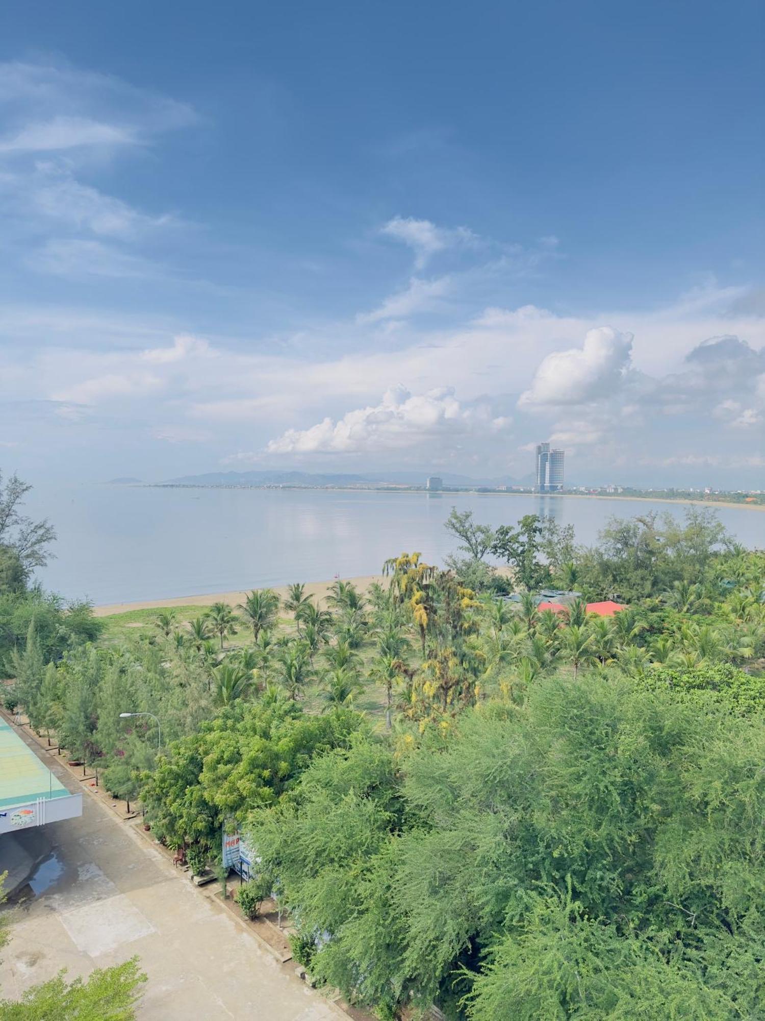 Отель Khach San Ninh Chu Фанранг Экстерьер фото